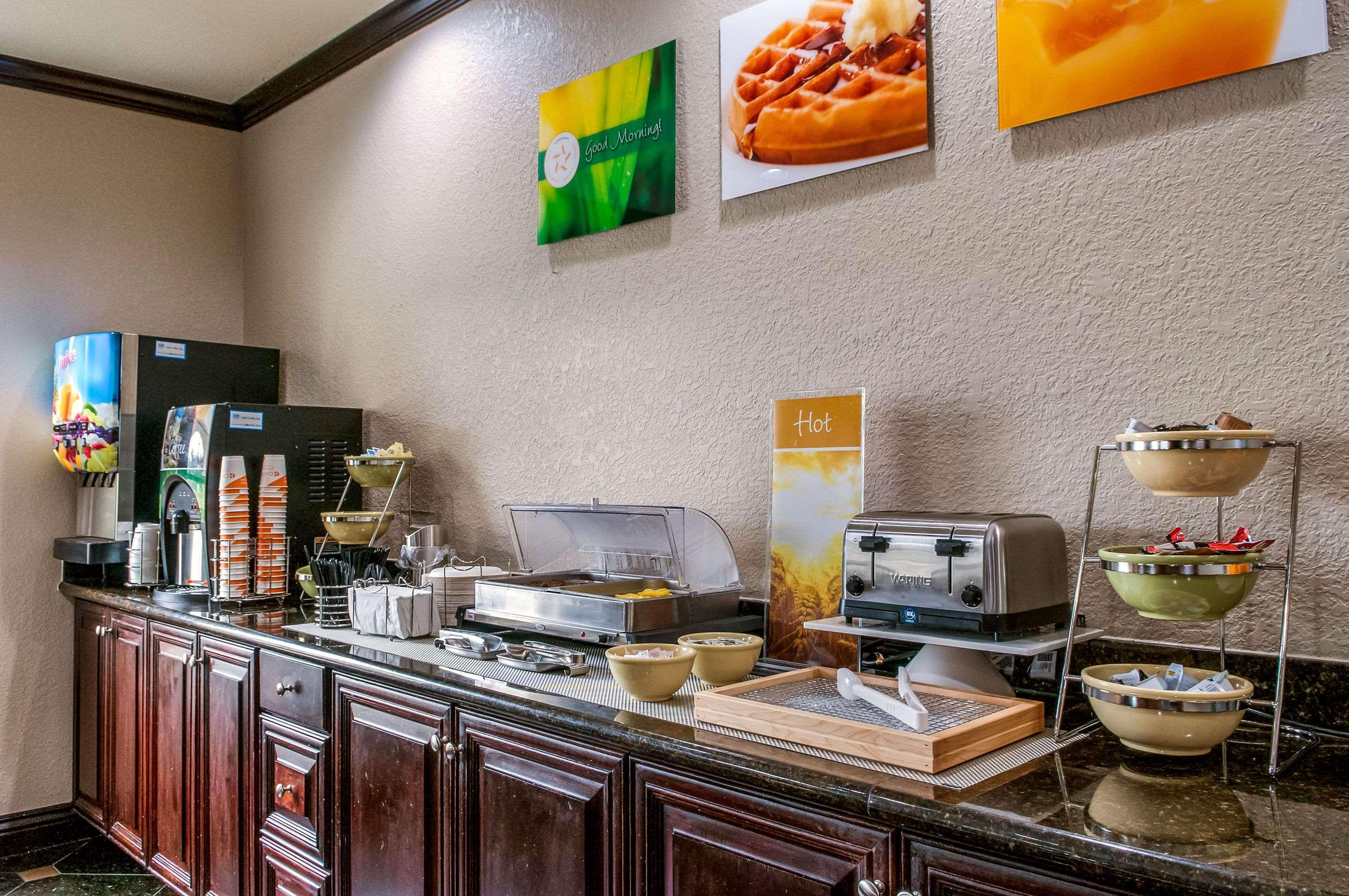 Quality Inn & Suites Slidell Exteriör bild
